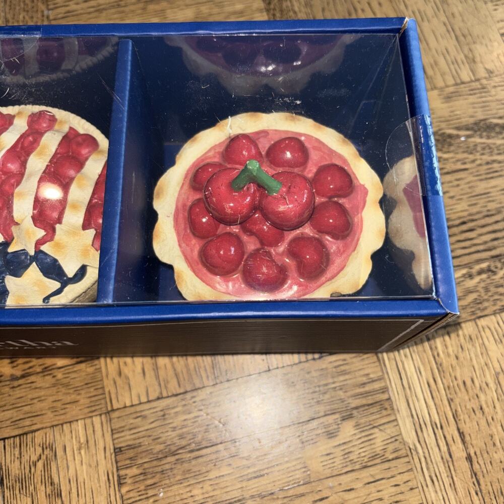 Martha Stewart 4th Of July Set Of 3 Patriotic Pies USA Memorial Day Decor NEW - Picture 5 of 7